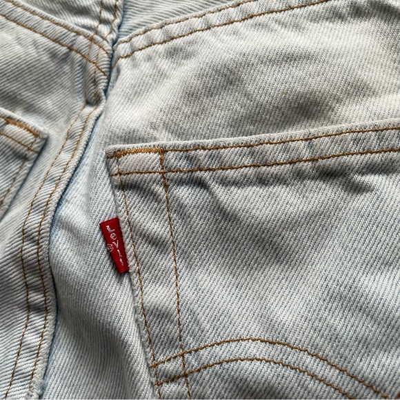 Vintage Levi’s Light Wash High Waisted Denim Cutoff Shorts-901 - Picture 8 of 8